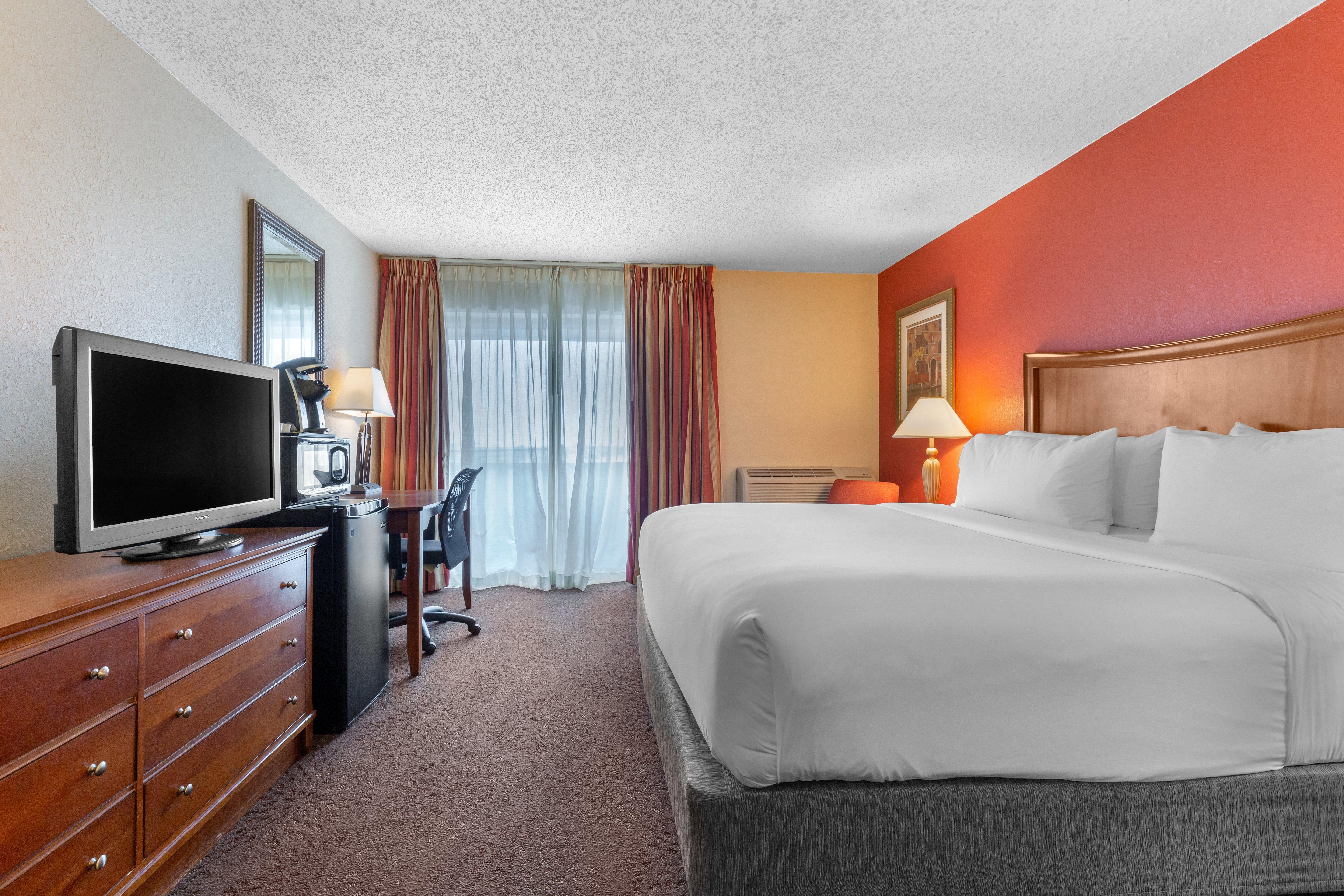 Holiday Inn Express Chicago-Downers Grove By Ihg Εξωτερικό φωτογραφία