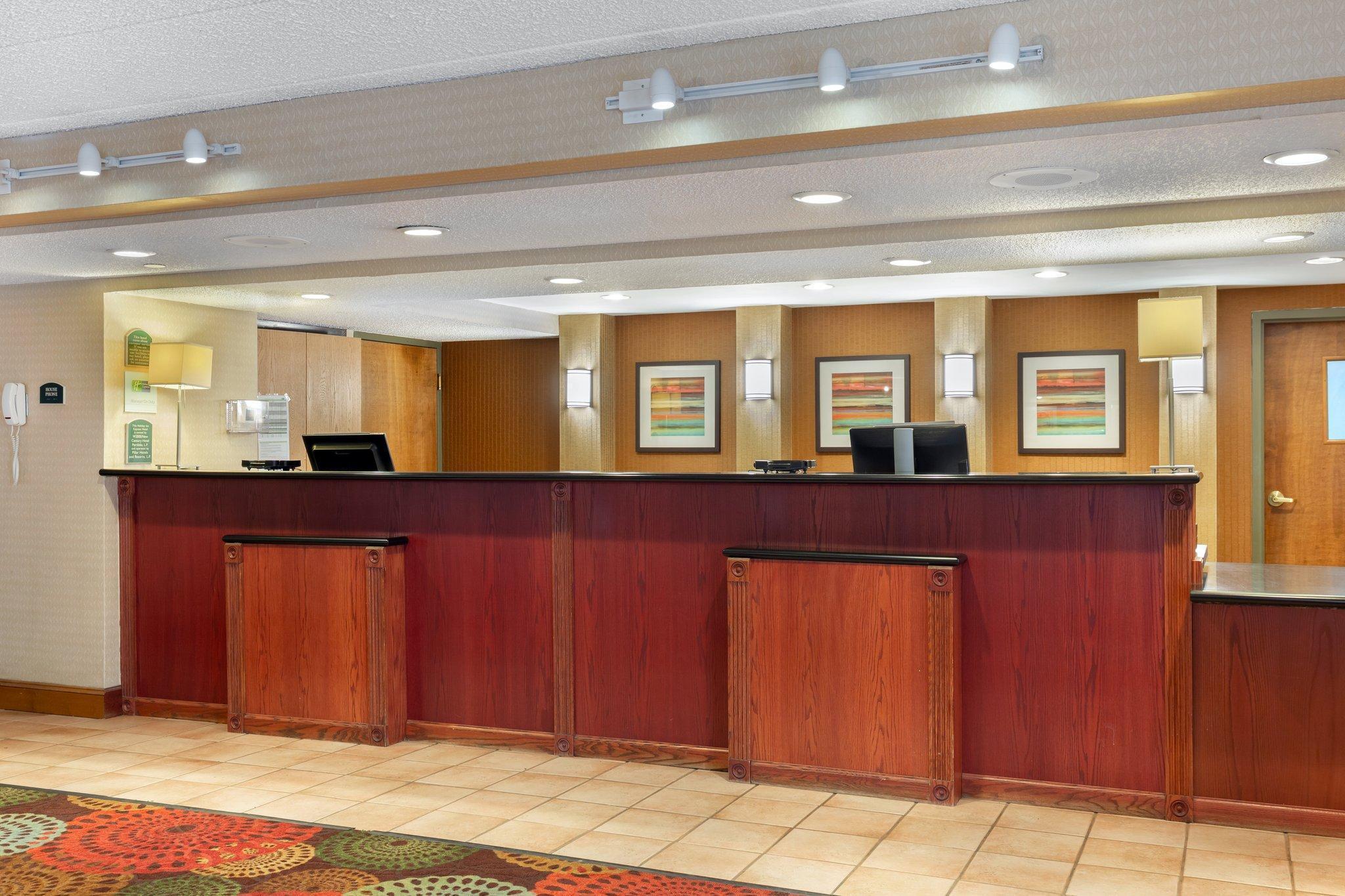 Holiday Inn Express Chicago-Downers Grove By Ihg Εξωτερικό φωτογραφία