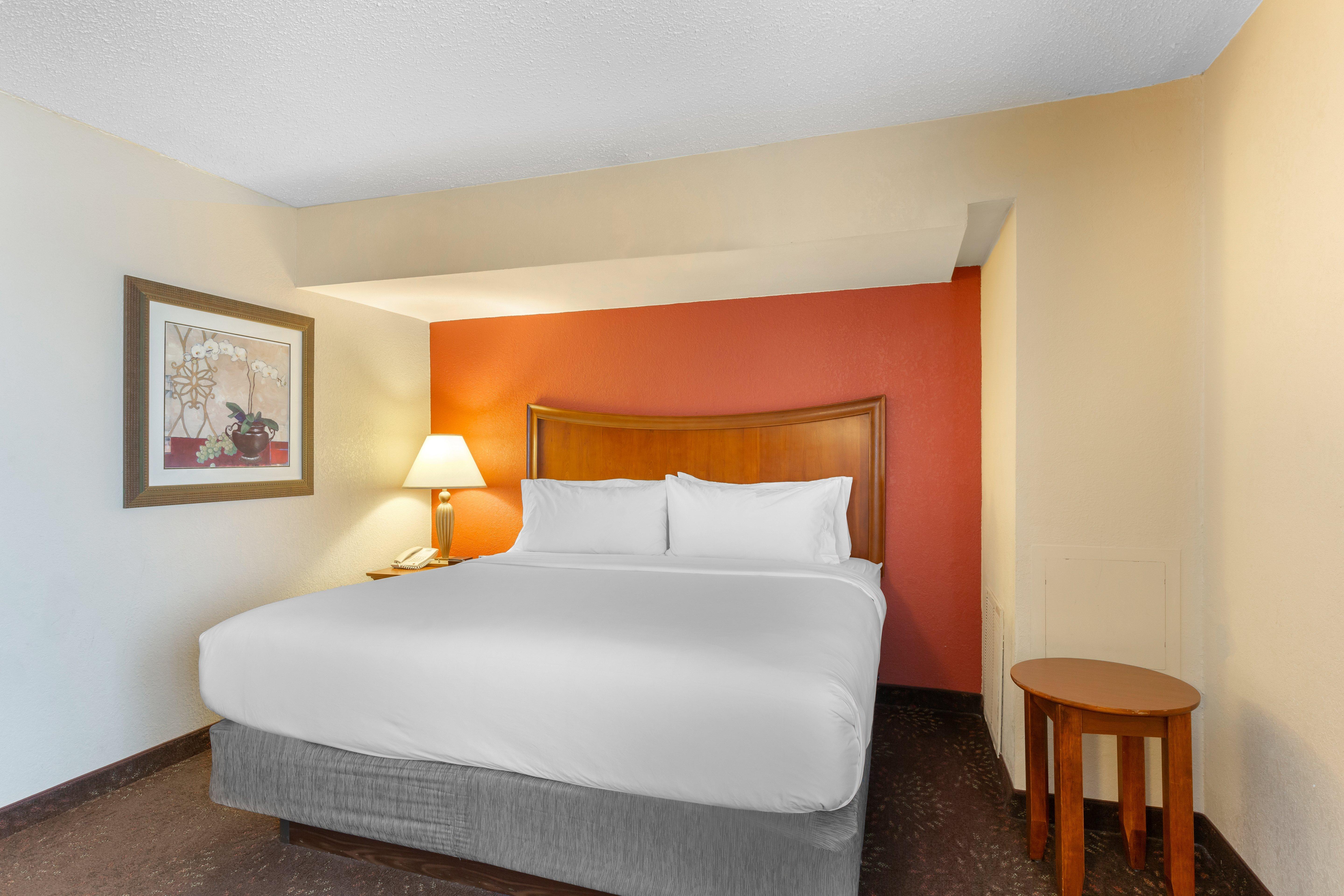 Holiday Inn Express Chicago-Downers Grove By Ihg Εξωτερικό φωτογραφία