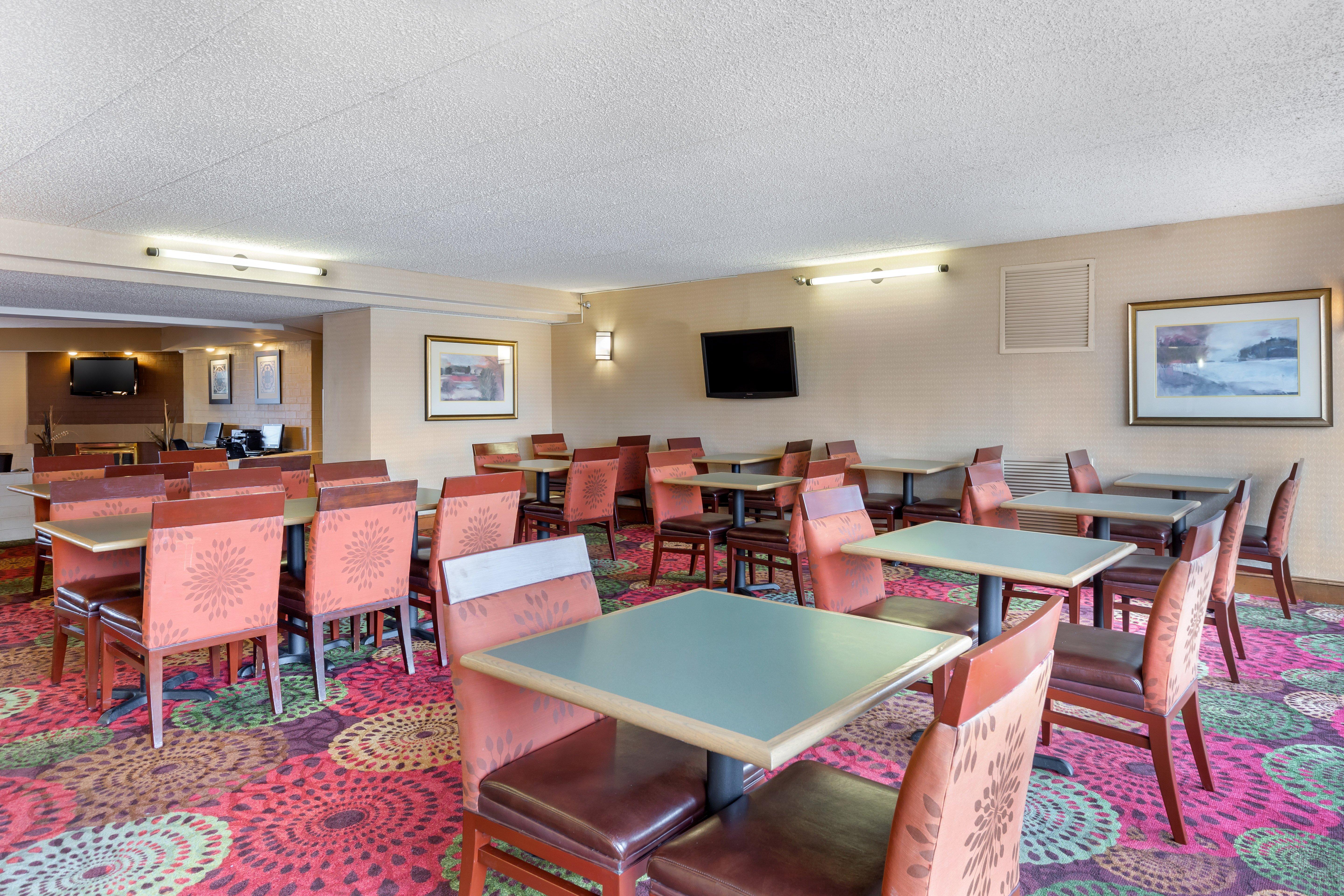 Holiday Inn Express Chicago-Downers Grove By Ihg Εξωτερικό φωτογραφία