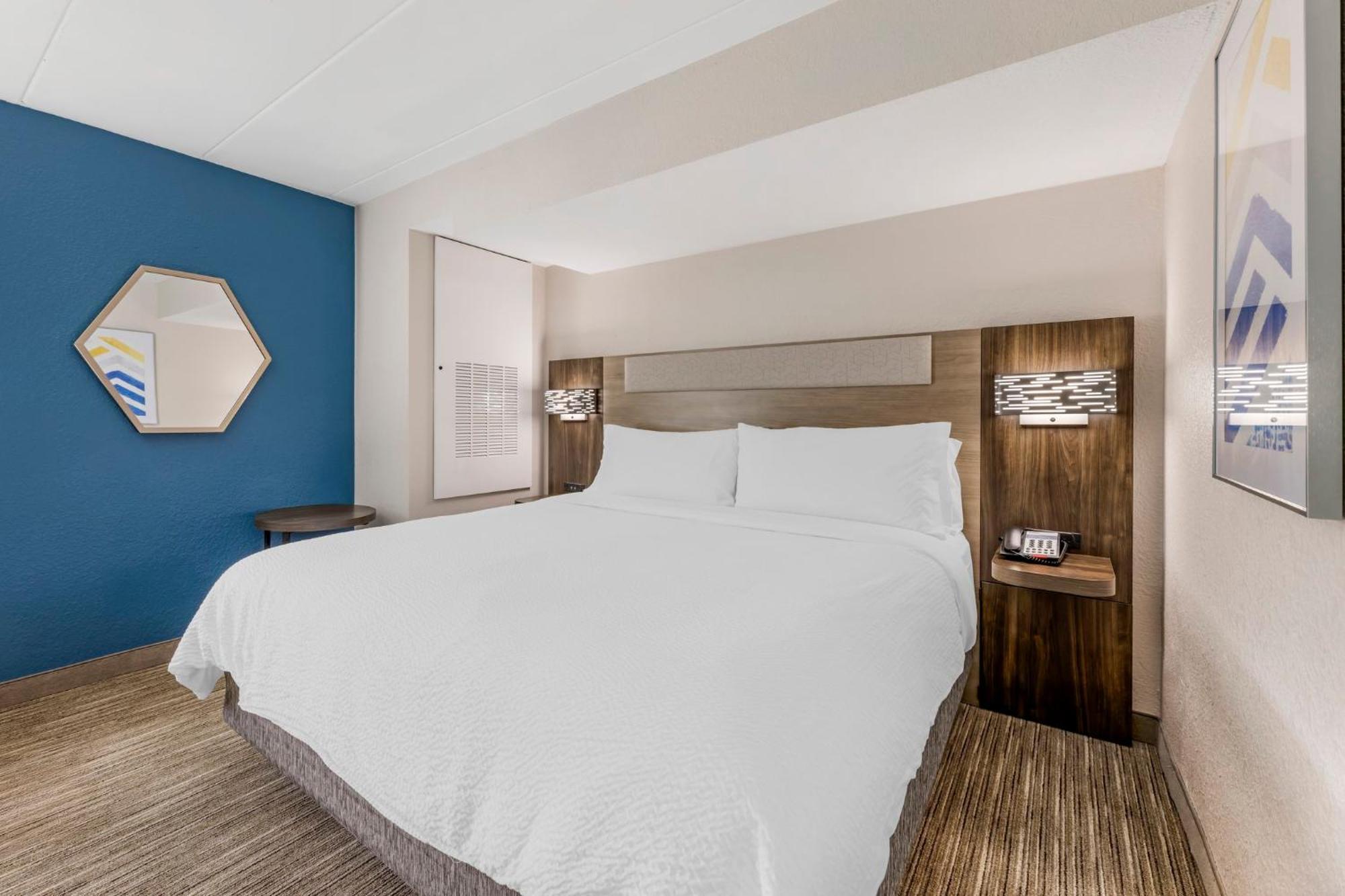 Holiday Inn Express Chicago-Downers Grove By Ihg Εξωτερικό φωτογραφία