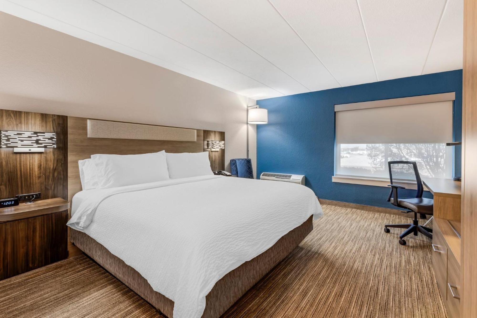Holiday Inn Express Chicago-Downers Grove By Ihg Εξωτερικό φωτογραφία