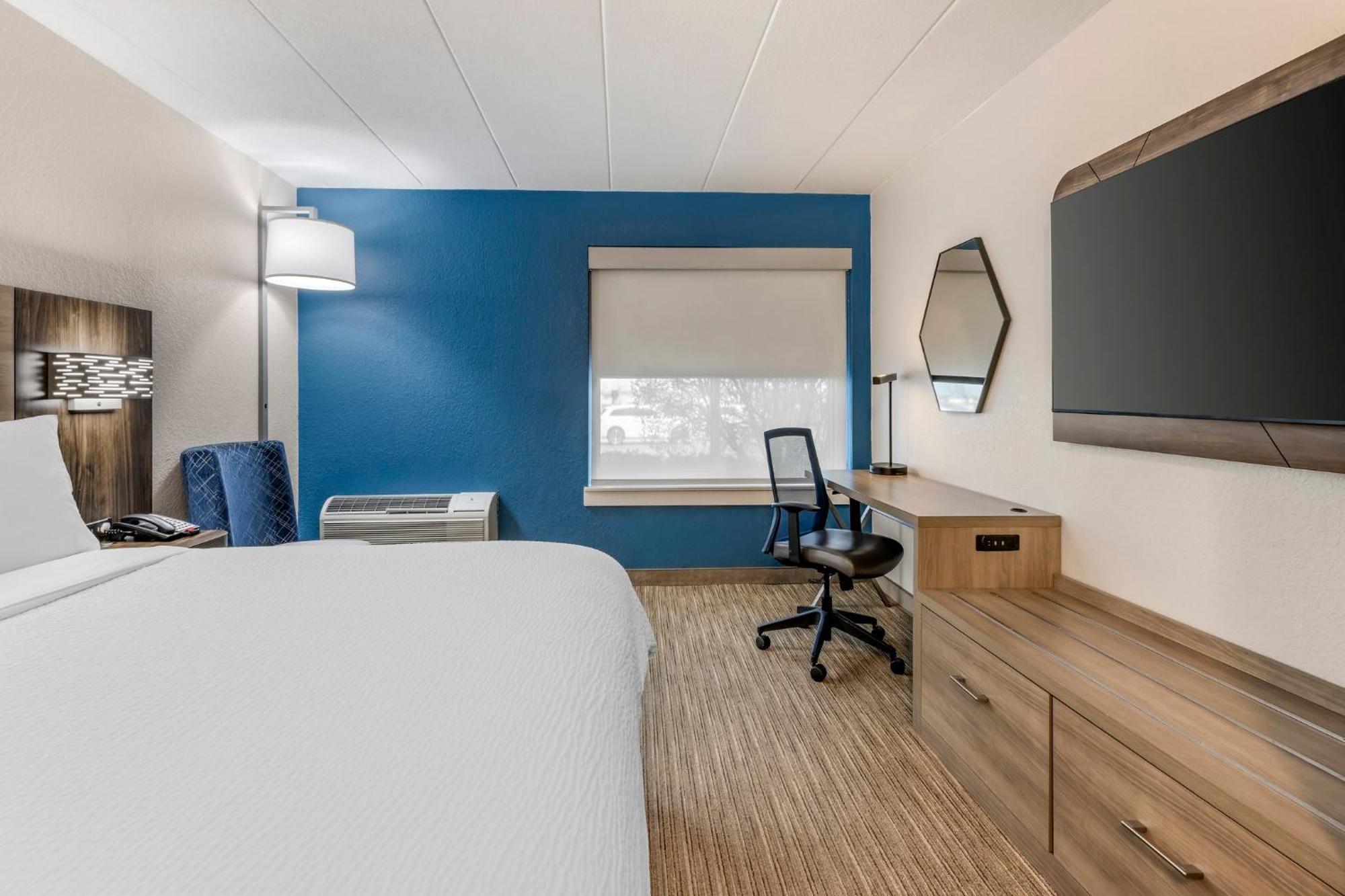 Holiday Inn Express Chicago-Downers Grove By Ihg Εξωτερικό φωτογραφία