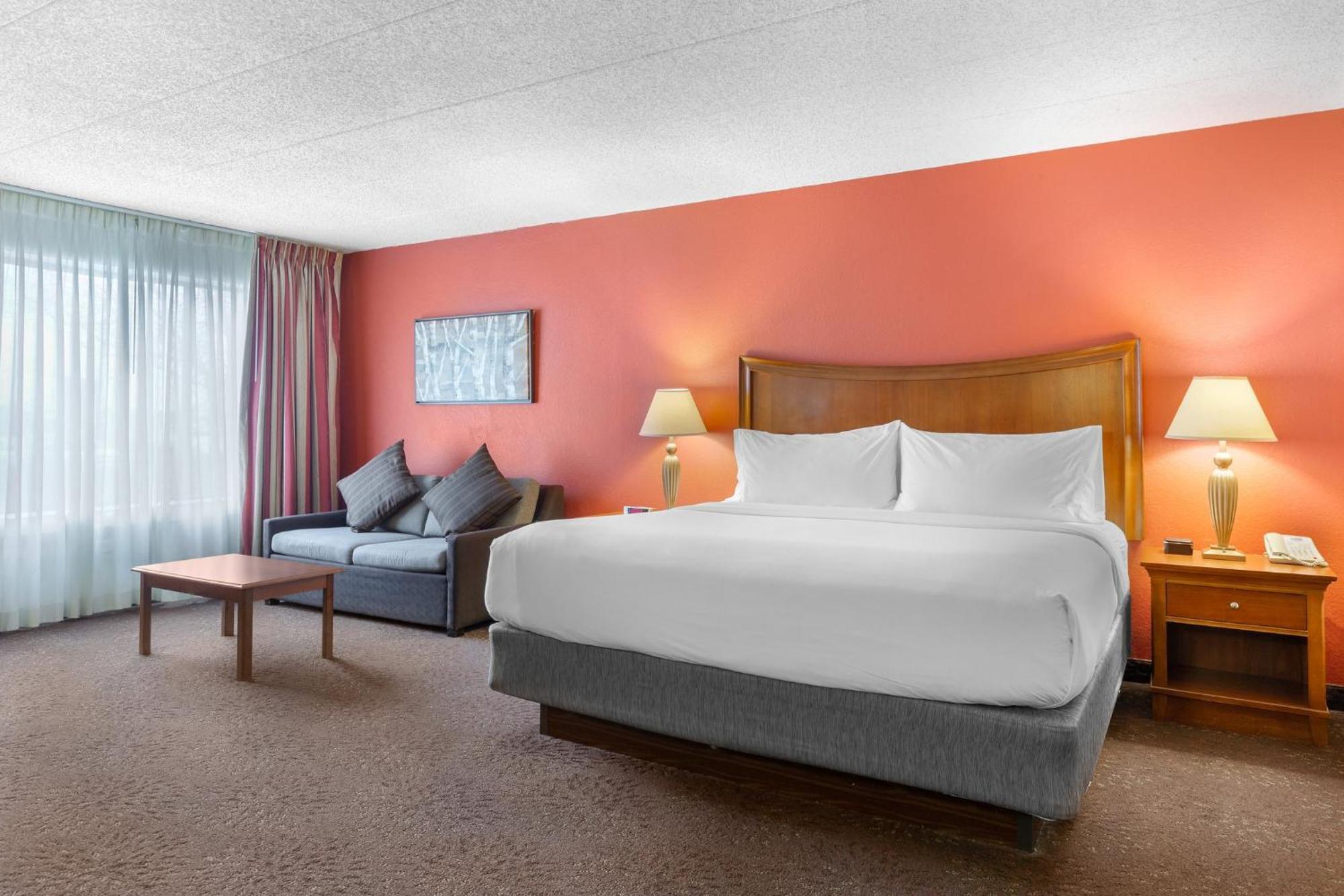 Holiday Inn Express Chicago-Downers Grove By Ihg Εξωτερικό φωτογραφία