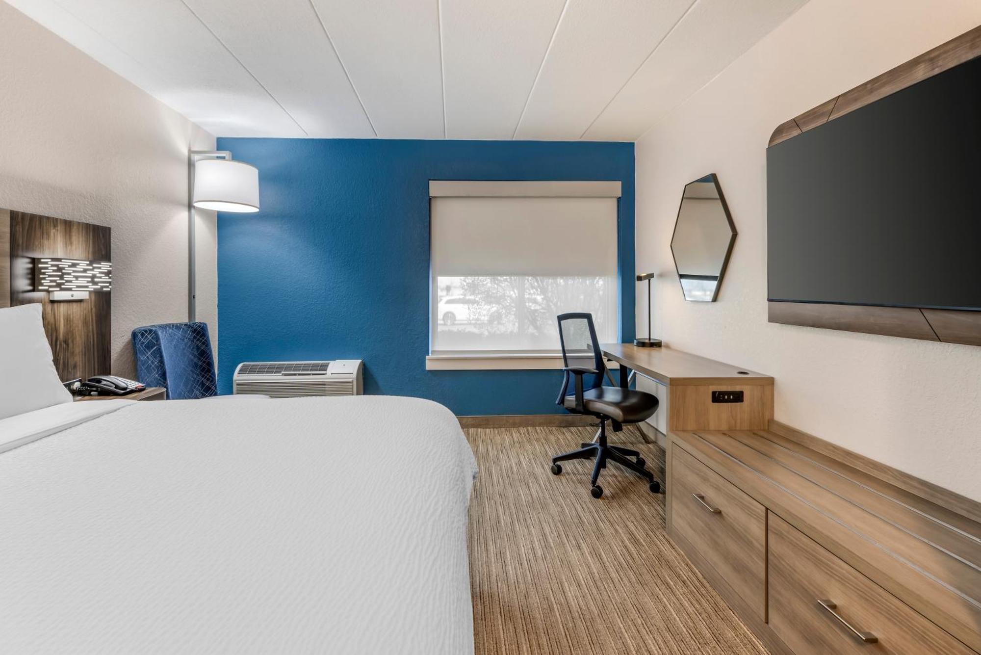 Holiday Inn Express Chicago-Downers Grove By Ihg Εξωτερικό φωτογραφία